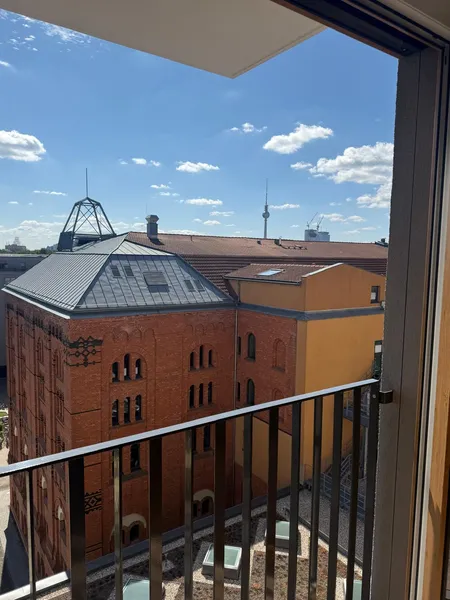 Erstbezug - 2 Zimmer mit Balkon und Fernsehturmblick — photo 1